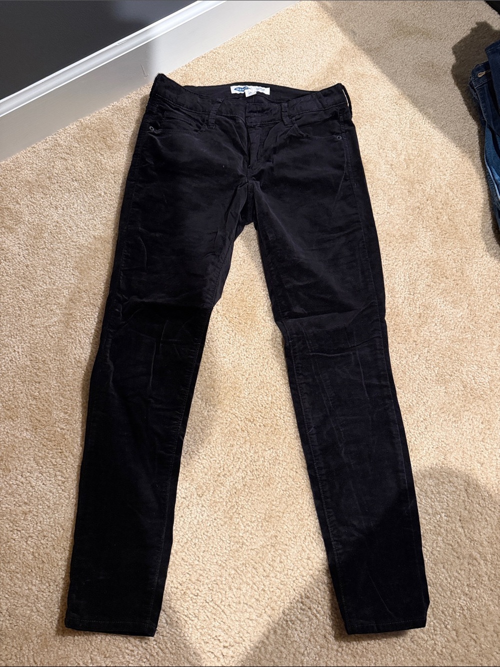 Old navy Black Women’s Slim velvet Jeans